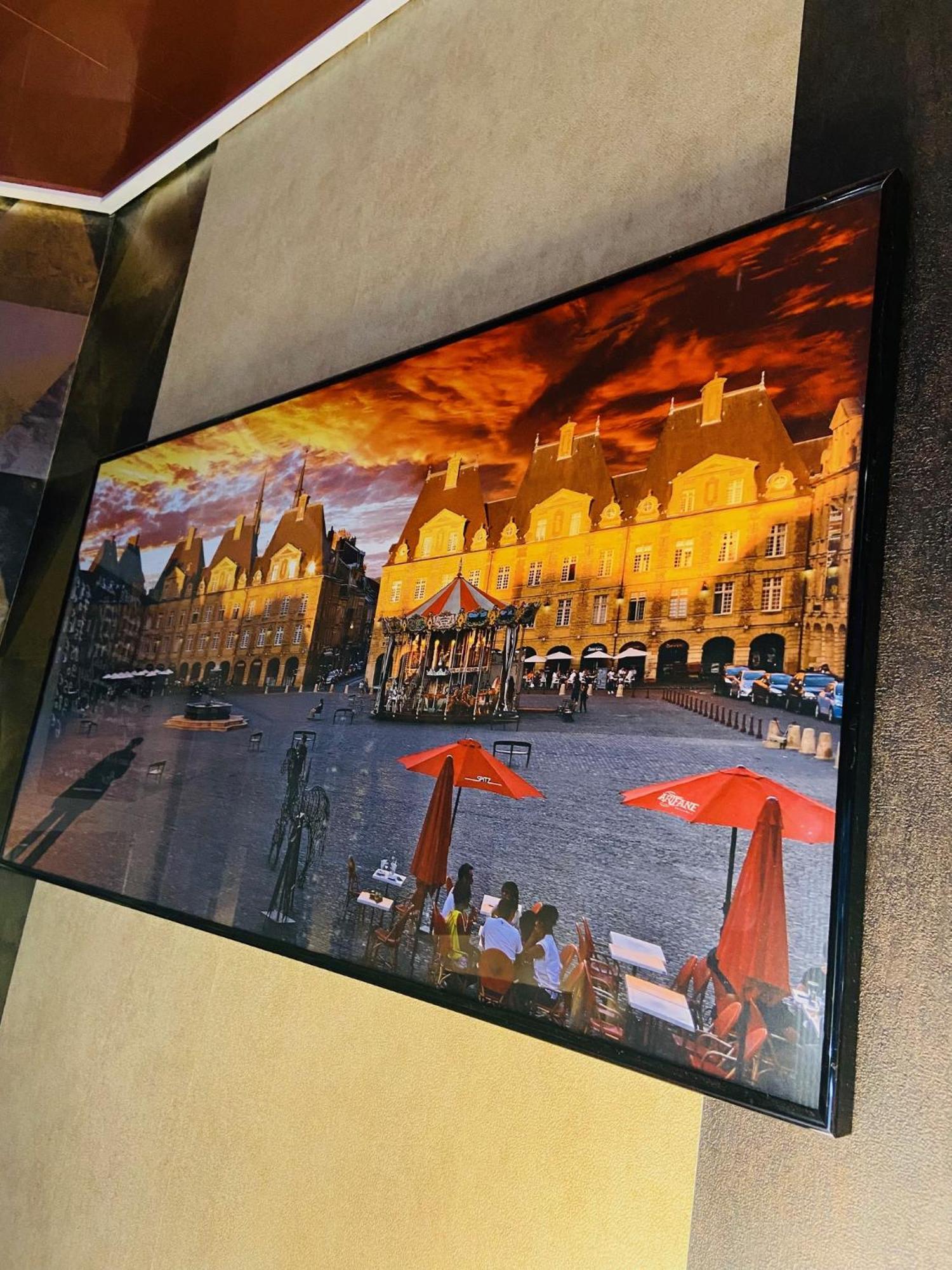 Hotel Le Pelican Charleville-Mezieres Exterior photo